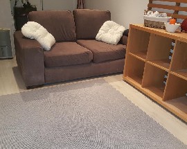 Quarto espacoso proximo da ESHT e Esc Sup de Alcoitao