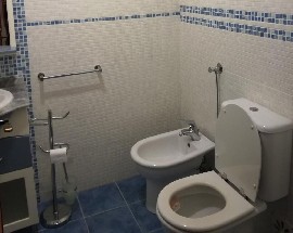 Quarto em apartamento equipado no Marques de Pombal