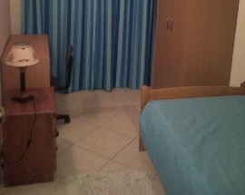 Quartos em apartamento T4 para alugar
