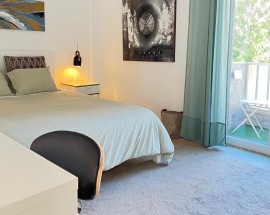 Quarto com varanda Amadora av Cravos Vermelhos