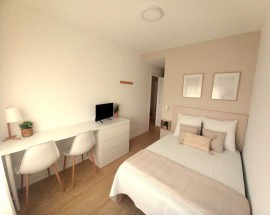 Quartos em apartamento a estrear junto metro Alfornelos