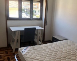 Quartos Faculdades Medicina e Ciencias Farmaceuticas