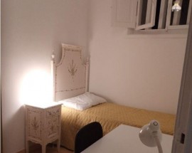 Arrendo quarto a rapariga no centro historico de Evora