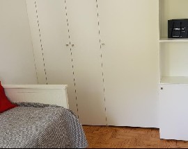 Quarto em Benfica perto do Colombo