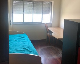 Magnifico Quarto na Amadora Portas de Benfica