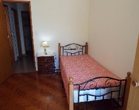 Arrendo quartos mobilados amplos e arejados em Rio Maior