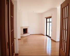 Arrendo apartamento T3 Leiria junto av Marques Pombal
