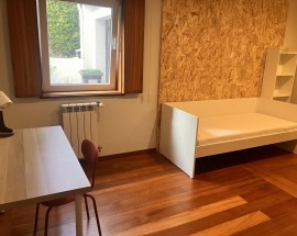 Alugo 5 Quartos em Moradia no Porto