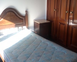 Quarto individual a menina estudante Aveiro Bairro do Liceu