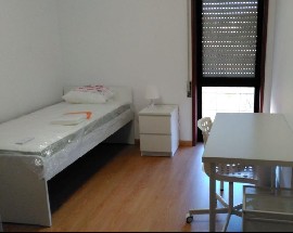 5 Quartos para arrendar entre Santa Clara e Sao Martinho