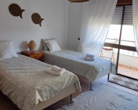 Quartos em T3 no centro de Sines