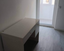 Arrendo quarto em Queluz proximo do comboio