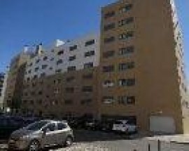 Quarto rapariga Braco de Prata