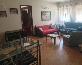 Quarto em T3 mobilado frente Estacao de Benfica