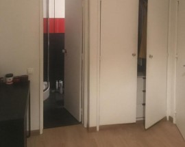 Quarto para arrendar a estudante com varanda e wc privado