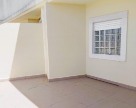 Quartos para ALUNOS 100 metros da Universidade Nova FCT