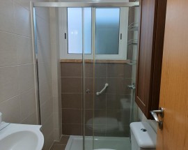 Quarto com varanda junto Comboio da Amadora