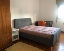 Room and Studio exclusively for university students Arrabida