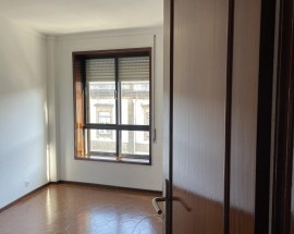 Arrendo apartamento T1 Porto Palacio de Cristal