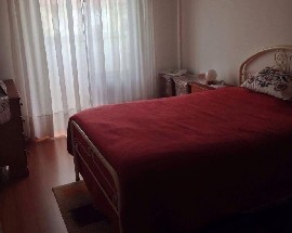 Quarto livre perto Campus Benfica Estacao