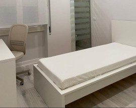 Aluga se quarto a menina estudante em T3 Coimbra