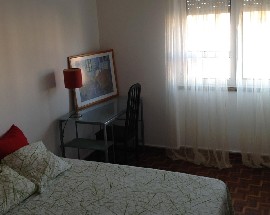 Alugo suite com 20 m2 ambiente familiar e otimos acessos