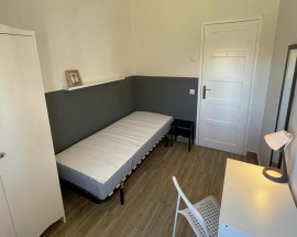 Quarto disponivel centro Santarem