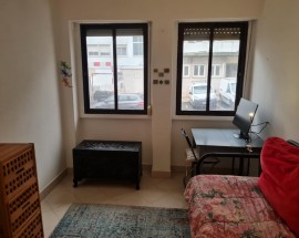 Quarto para alugar na Falagueira Amadora 430 mes