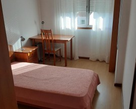 Quarto a menina Porto Jardim Arca Agua Univ Fernando Pessoa