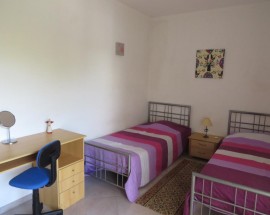 Arrendo quarto com wc privativo em Faro