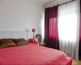 Alugo quarto a 1 minuto a pe da Universidade Lusofona