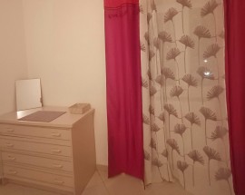 Alugo quarto para uma pessoa em Mem Martins