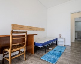 Arrendo quarto com varanda em Santarem