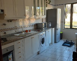 Quarto em apartamento a 2min da ESTGOH