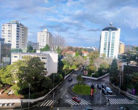 Quarto para estudante casa de banho privativa Porto