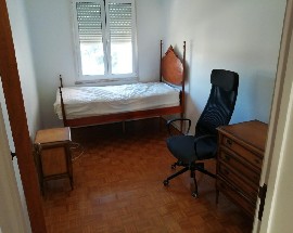 Aluga se quarto em Santo Antonio dos Cavaleiros