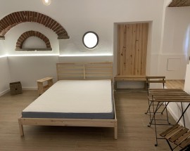Quartos em moradia T6 no centro historico de Beja