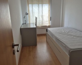 Quartos modernos no Monte da Caparica para estudantes