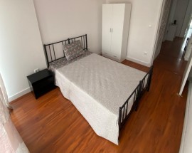 Quartos Maia rua padre Lourenco Ferreira