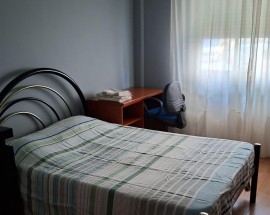 Quarto despesas incluidas a estudante Povoa Santo Adriao