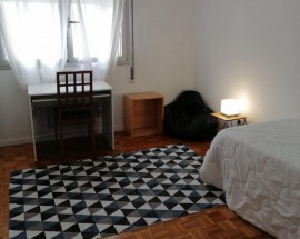 Quarto perto do Instituto Design e Artes Guimaraes