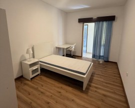 Quarto perto varias faculdades da Universidade do Porto
