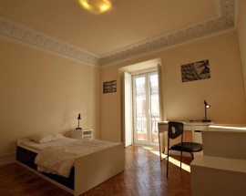 Quartos espacosos em amplo apartamento perto Universidades