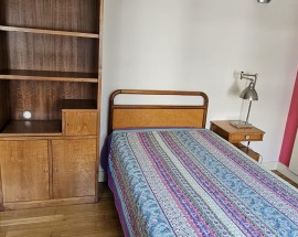 Quarto a menina estudante Pr da Galiza Porto