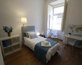 Prime location modern room with private wc Lisboa