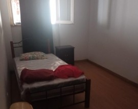 Quarto localizado na Cruz Quebrada centro