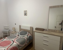 Quartos solteiro para arrendar a estudantes Almada