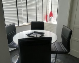 Arrendo Quarto perto do Parque das Nacoes