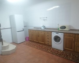 Andar T1 de moradia na Quinta da Granja