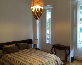 Aluga se quarto amplo e bem decorado em Lisboa Saldanha